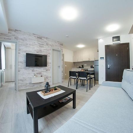 Pegasus Apartments Belgrado Exterior foto