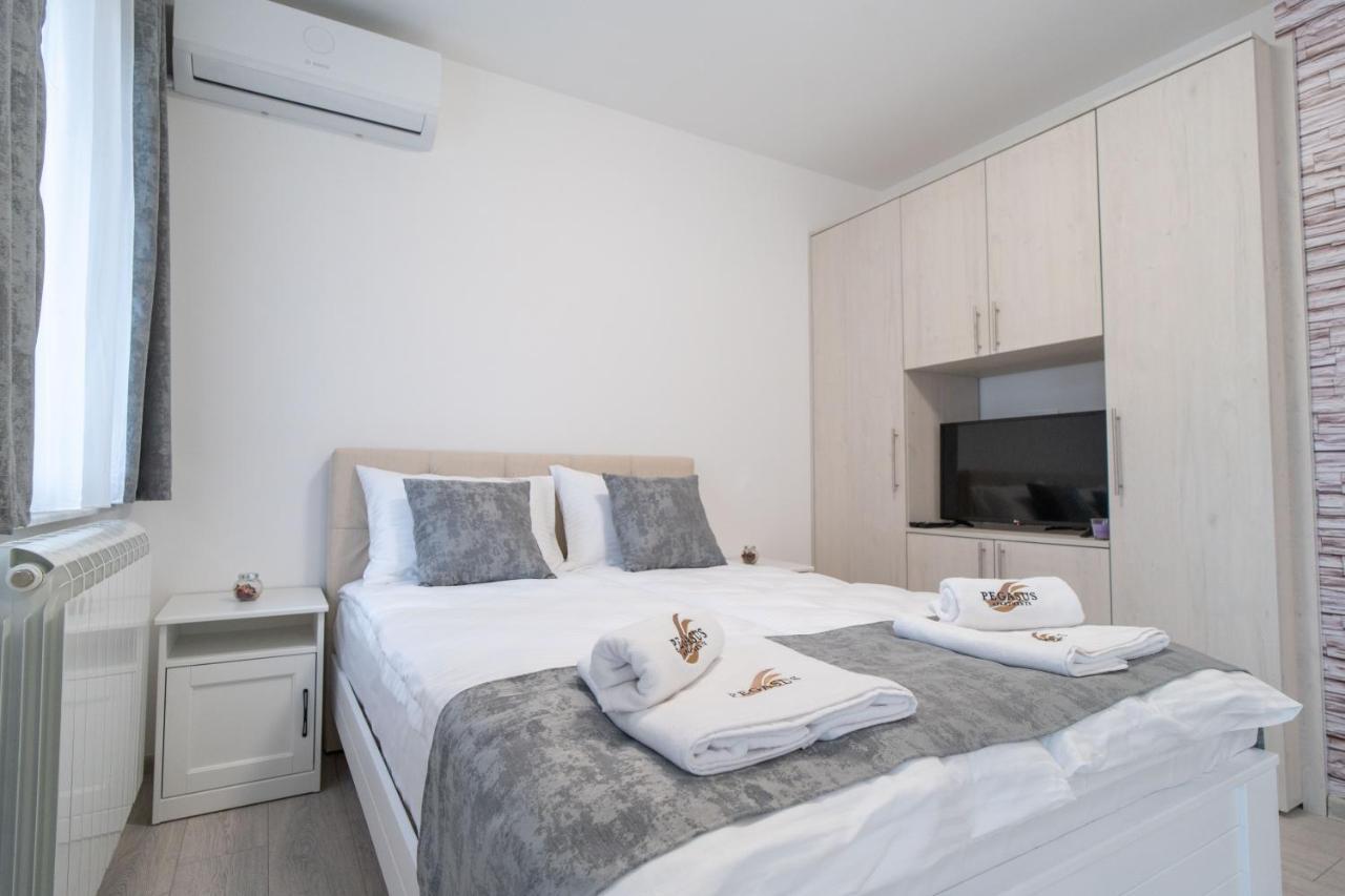 Pegasus Apartments Belgrado Exterior foto