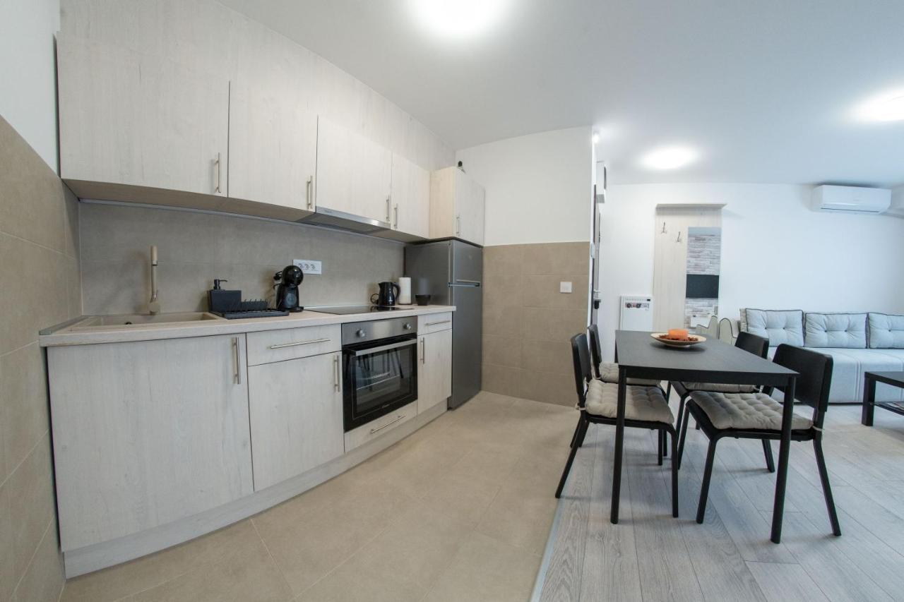 Pegasus Apartments Belgrado Exterior foto